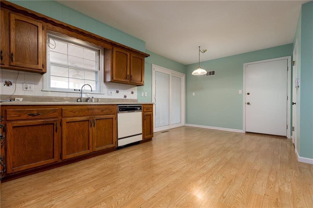 4900 Norwood Court — photo 11