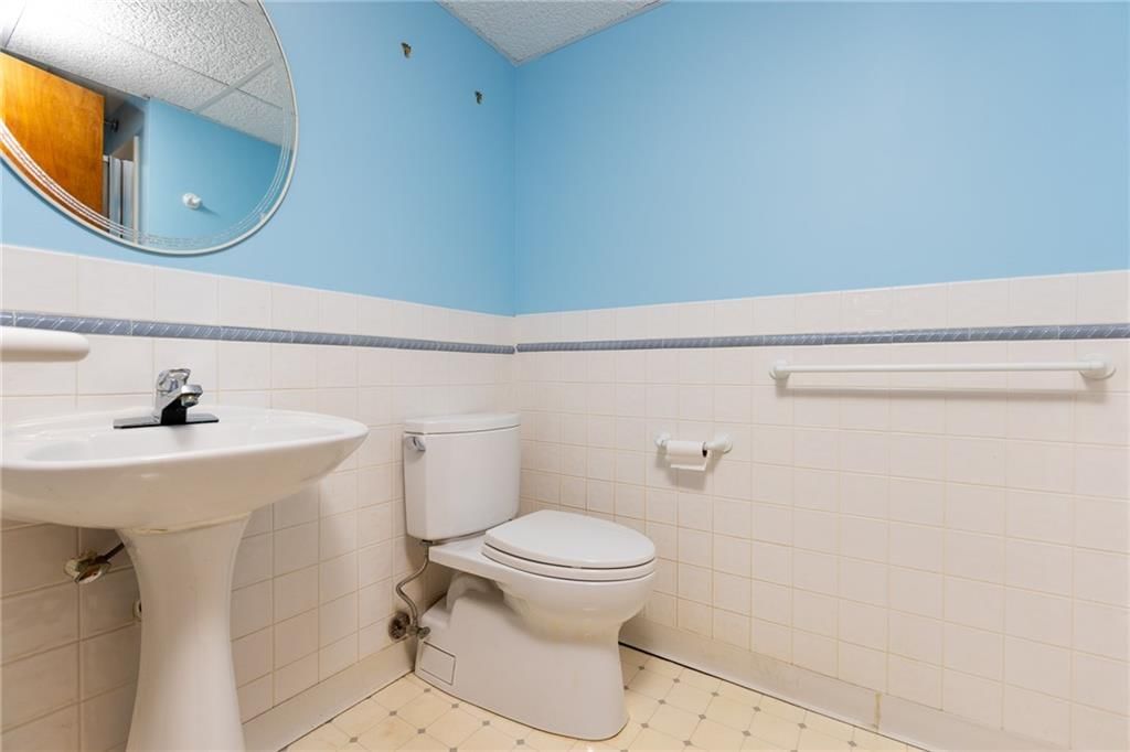 4900 Norwood Court — photo 36