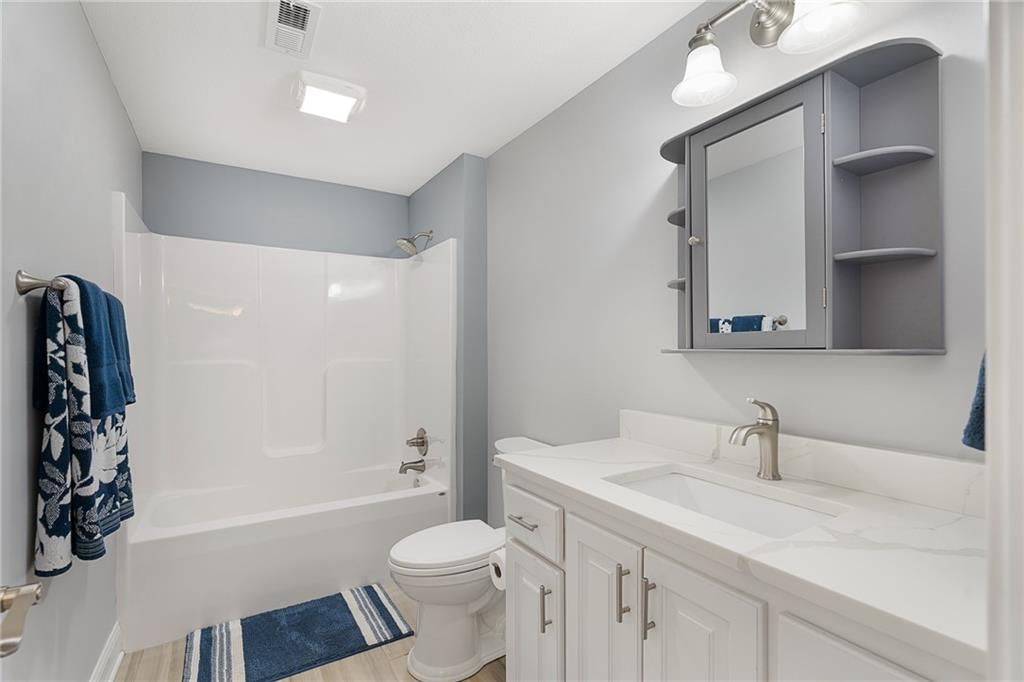 8465 Ottawa Street — photo 20