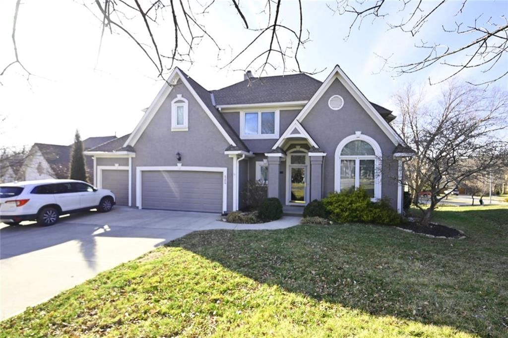 6206 N Strathbury Avenue — photo 3