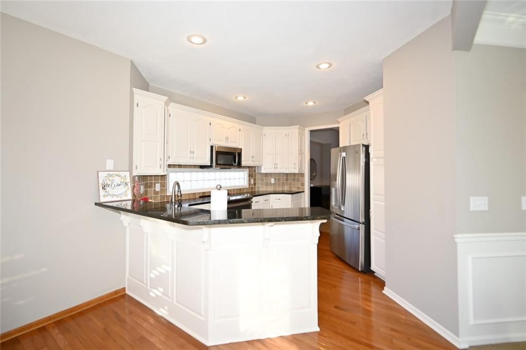 6206 N Strathbury Avenue — photo 14