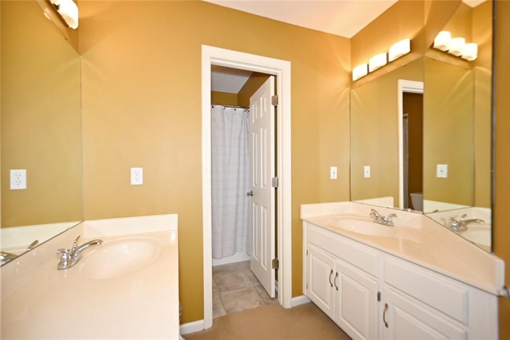 6206 N Strathbury Avenue — photo 25