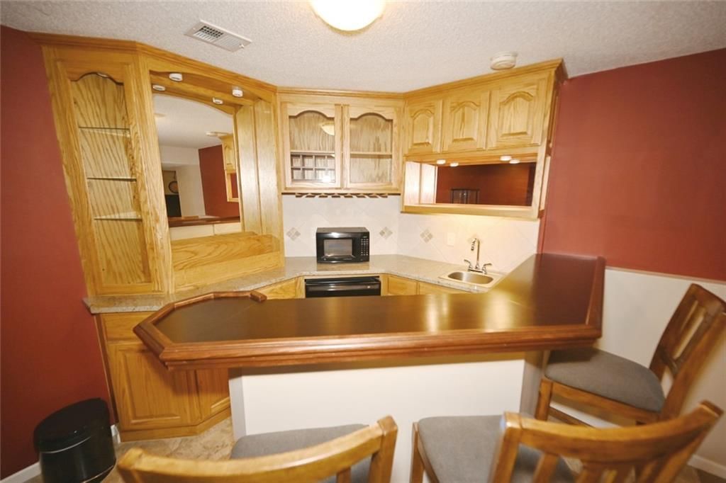 6206 N Strathbury Avenue — photo 43
