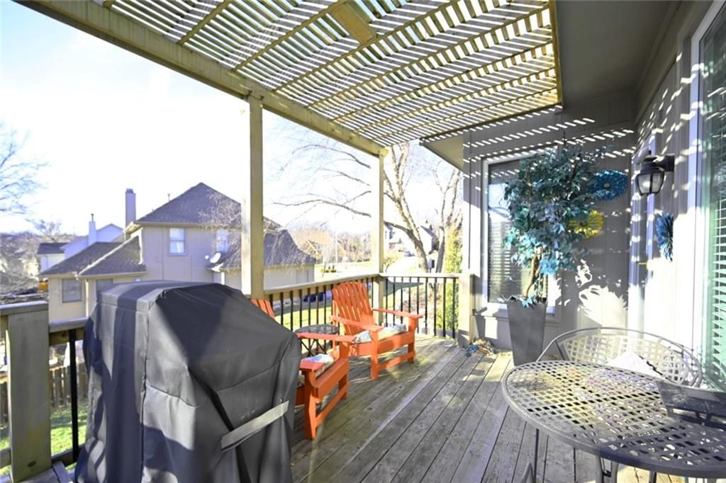 6206 N Strathbury Avenue — photo 48