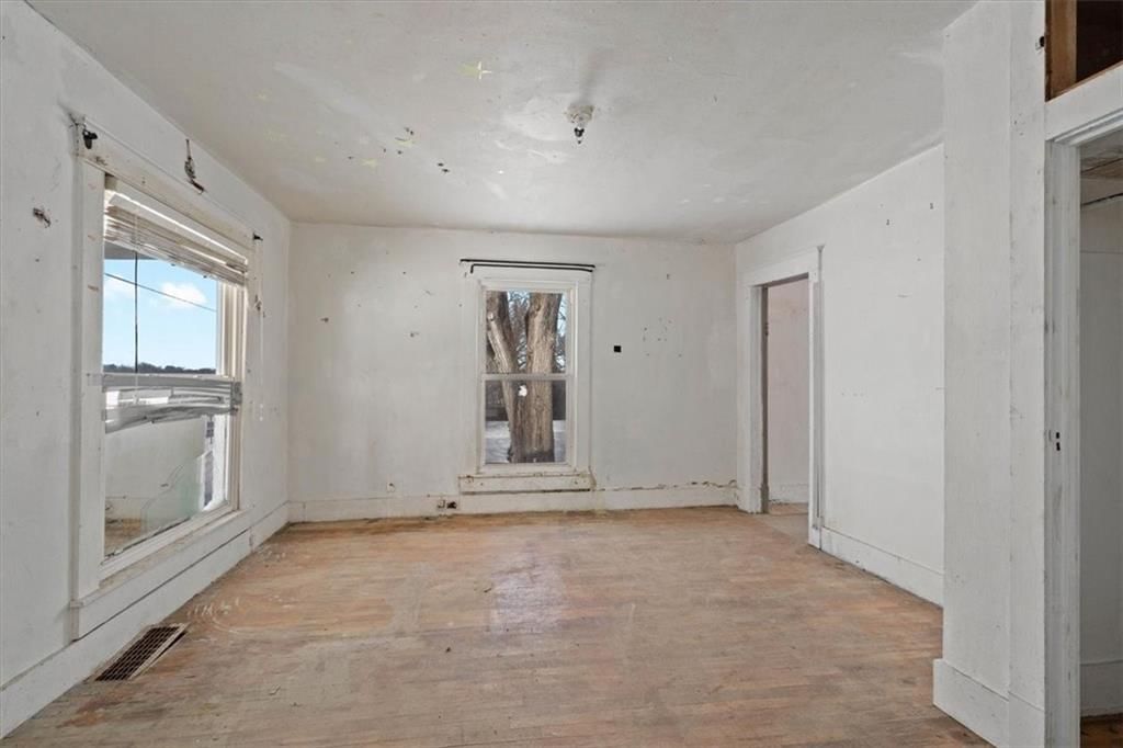 1321 N Jesse James Road — photo 8