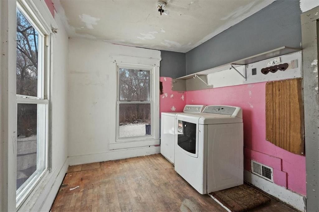 1321 N Jesse James Road — photo 10