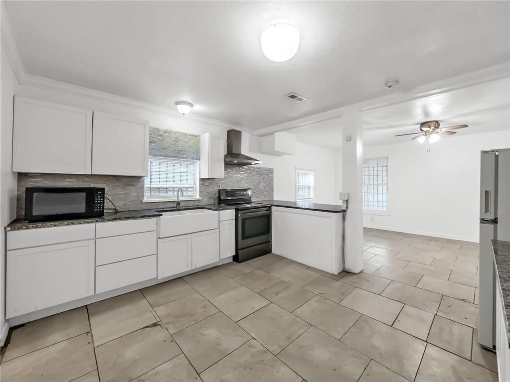 417 Wallace Avenue — photo 11