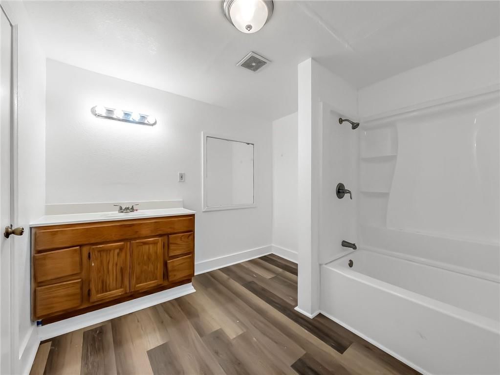 417 Wallace Avenue — photo 23