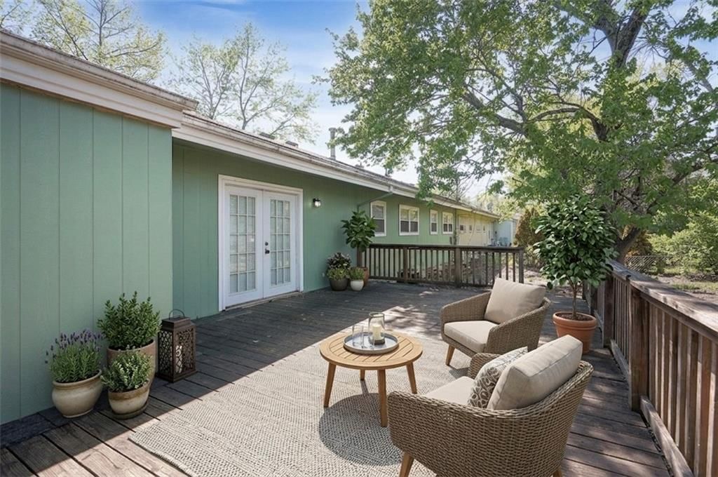 409 Corral Drive — photo 8