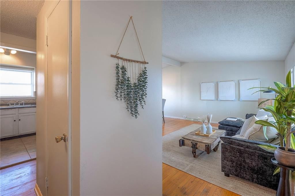 421 Sagebrush Lane — photo 6