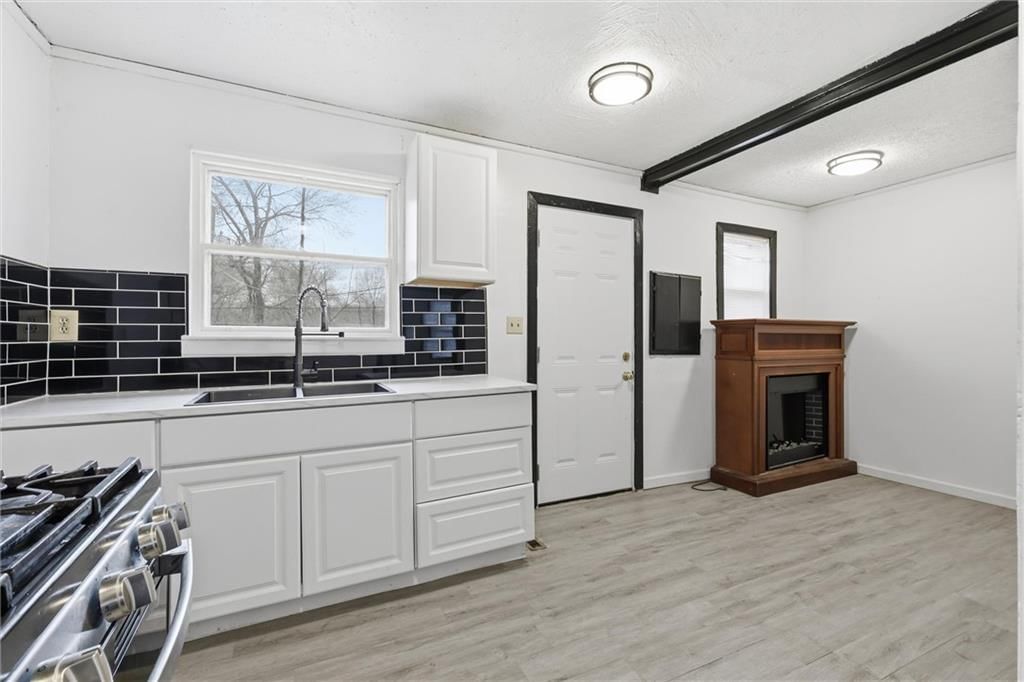 2618 S 48th Terrace — photo 5