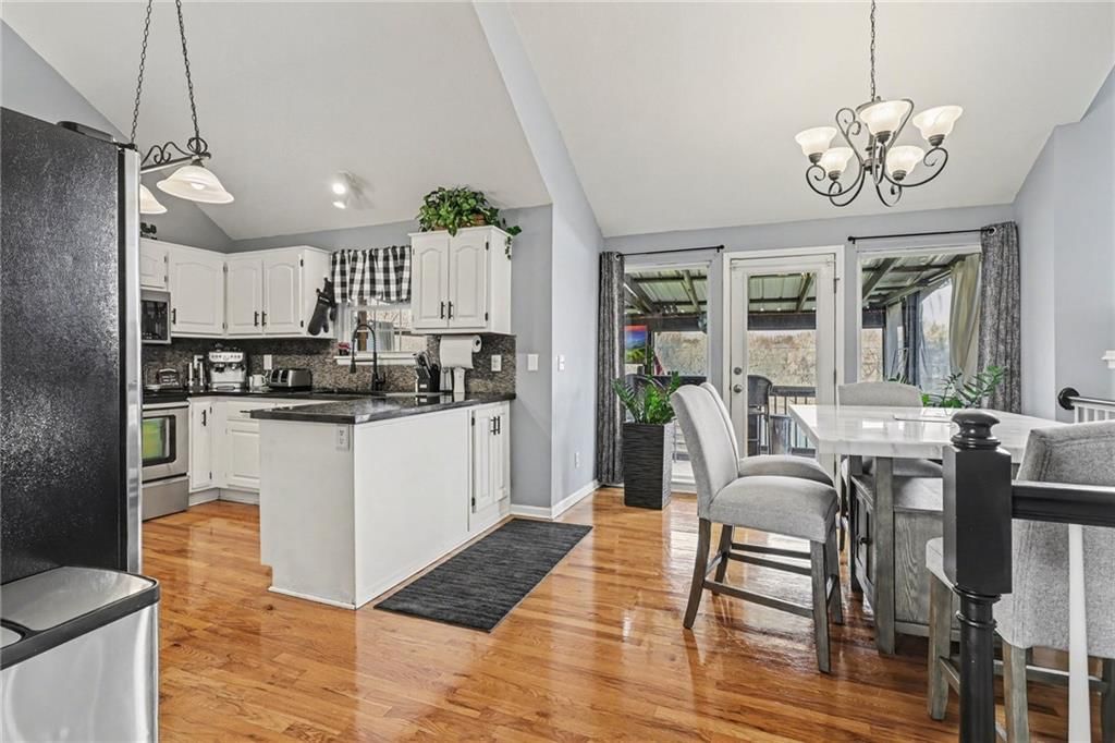709 Derby Street — photo 10