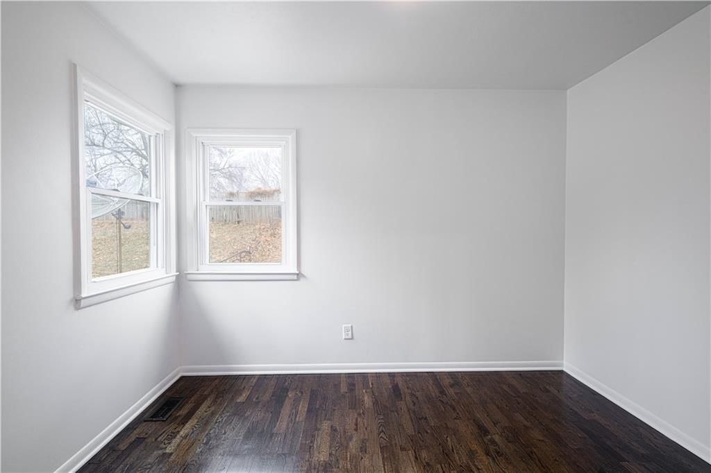 3310 S 30th Street — photo 11