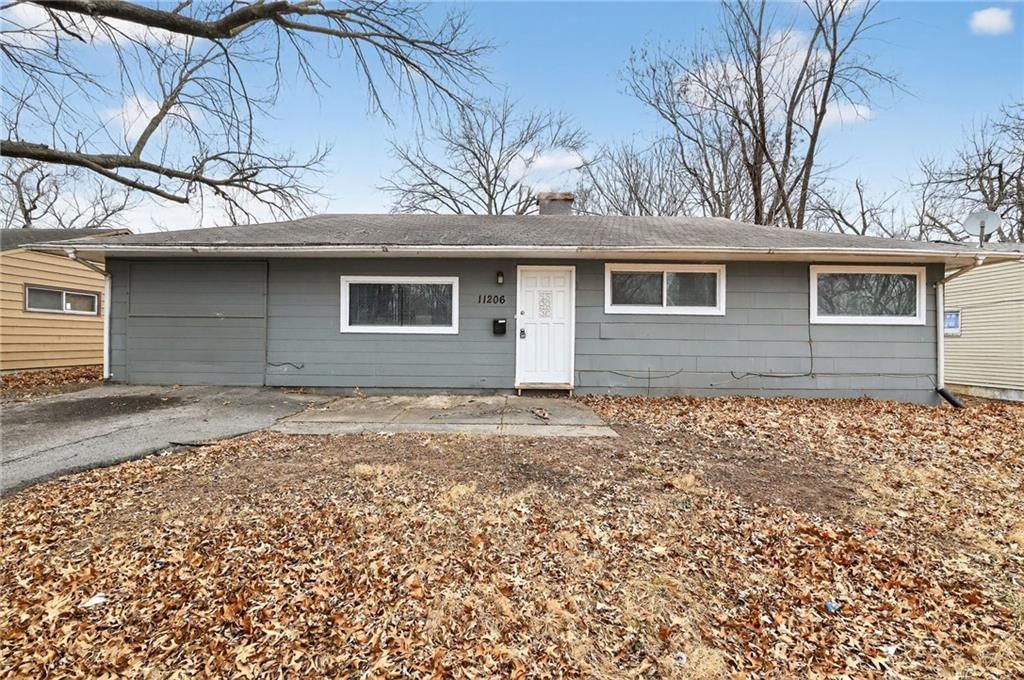 11206 CORRINGTON Avenue — photo 3