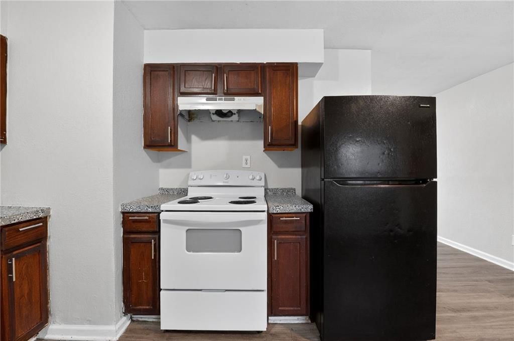 11206 CORRINGTON Avenue — photo 11