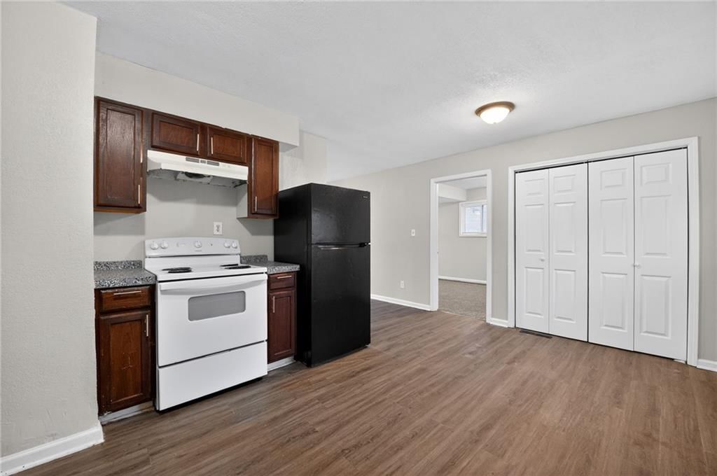 11206 CORRINGTON Avenue — photo 12