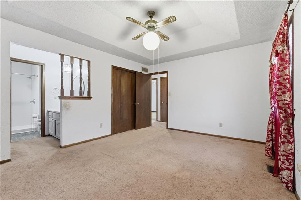 2741 S 53rd Terrace — photo 10