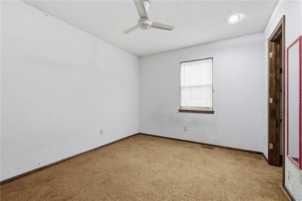 2741 S 53rd Terrace — photo 12