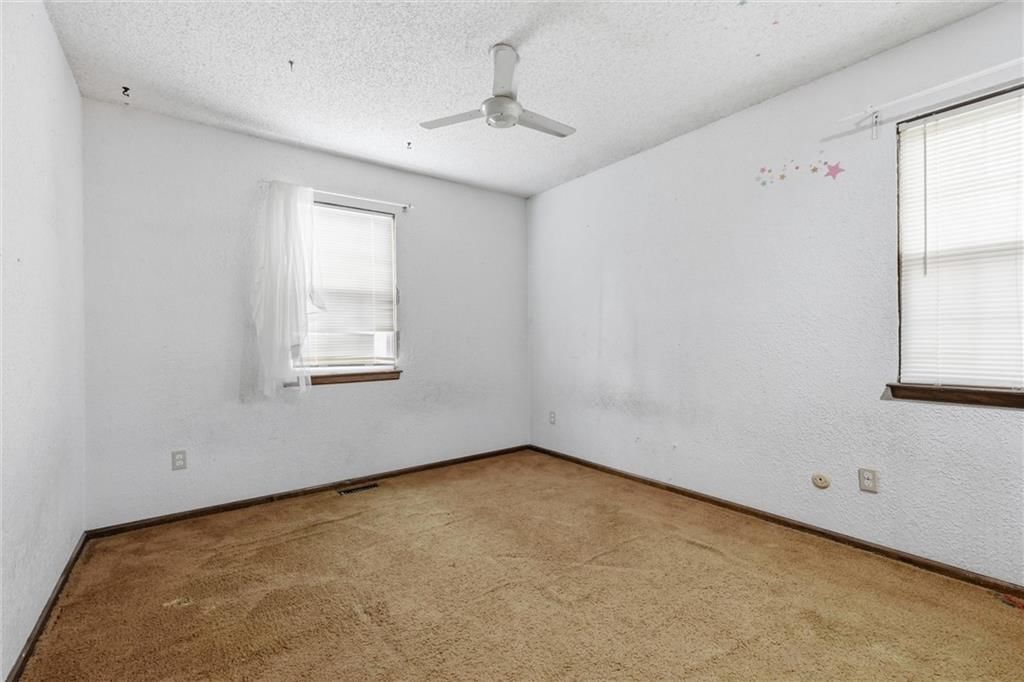 2741 S 53rd Terrace — photo 13