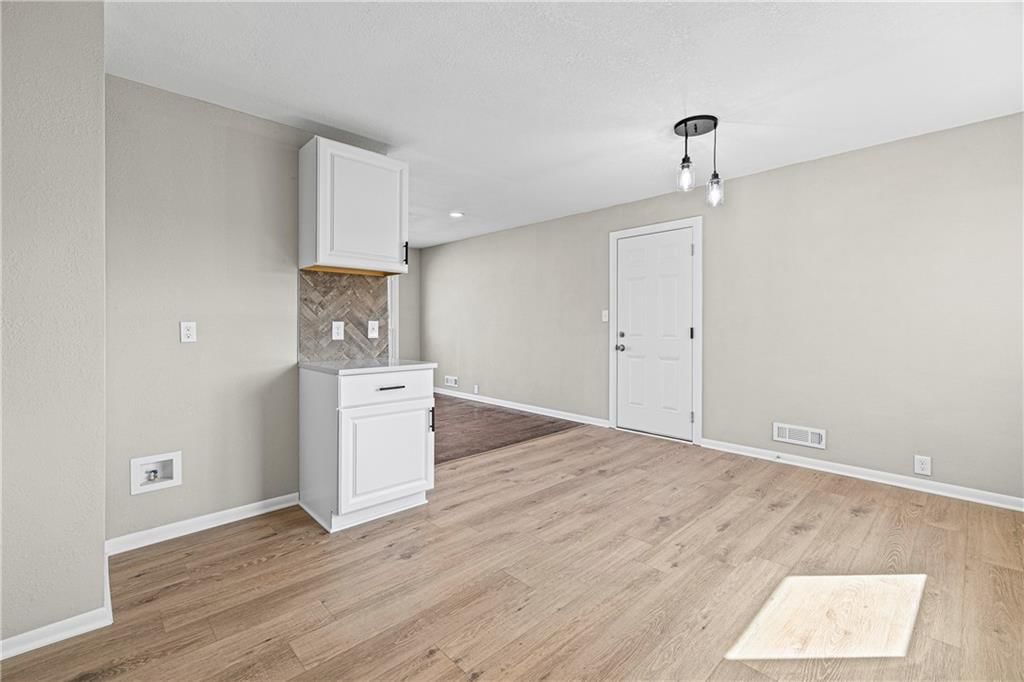 10712 Blue Ridge Boulevard — photo 8