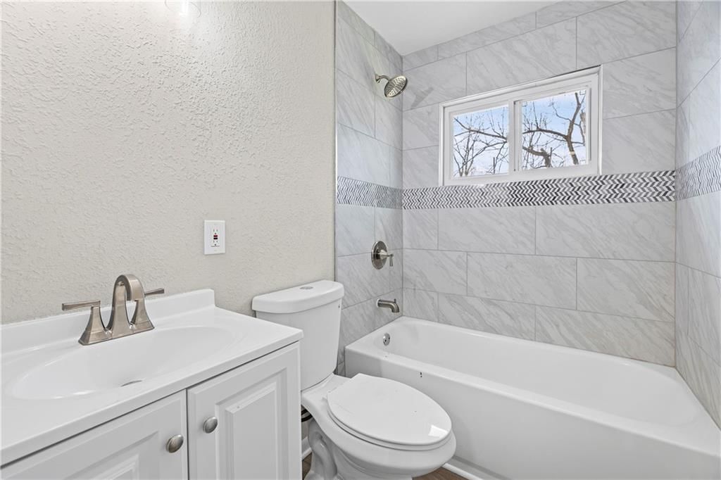10712 Blue Ridge Boulevard — photo 15