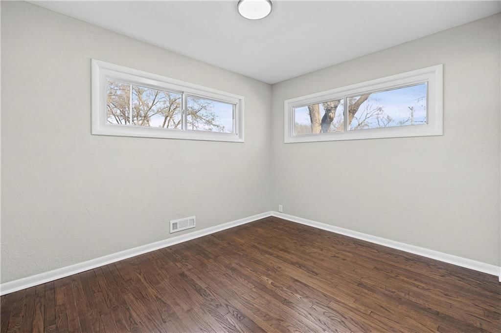 10712 Blue Ridge Boulevard — photo 16