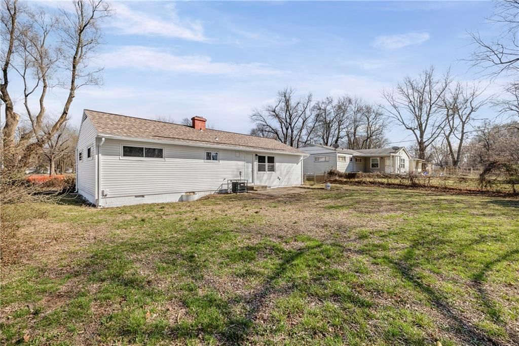 10712 Blue Ridge Boulevard — photo 23
