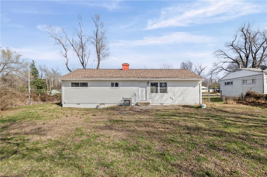 10712 Blue Ridge Boulevard — photo 24
