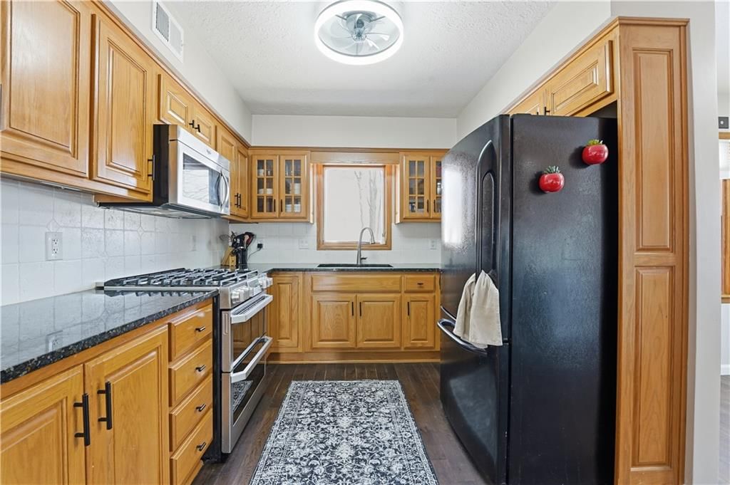 19680 Birch Street — photo 11