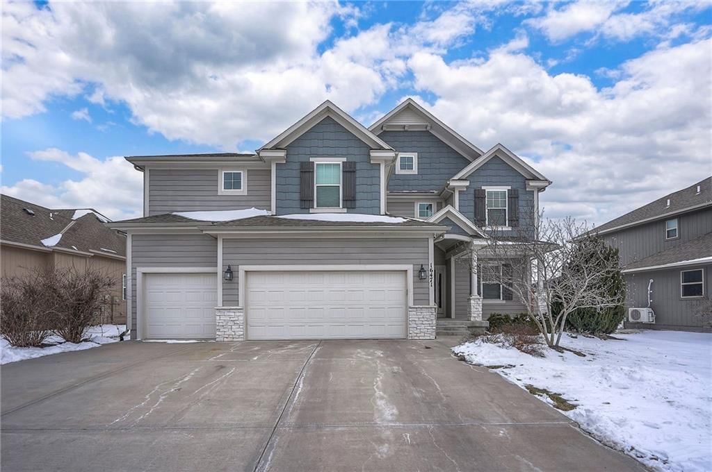 16471 S Parkwood Street, Olathe, KS