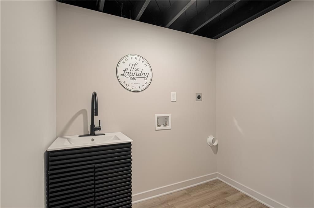 5520 Granada Lane — photo 35