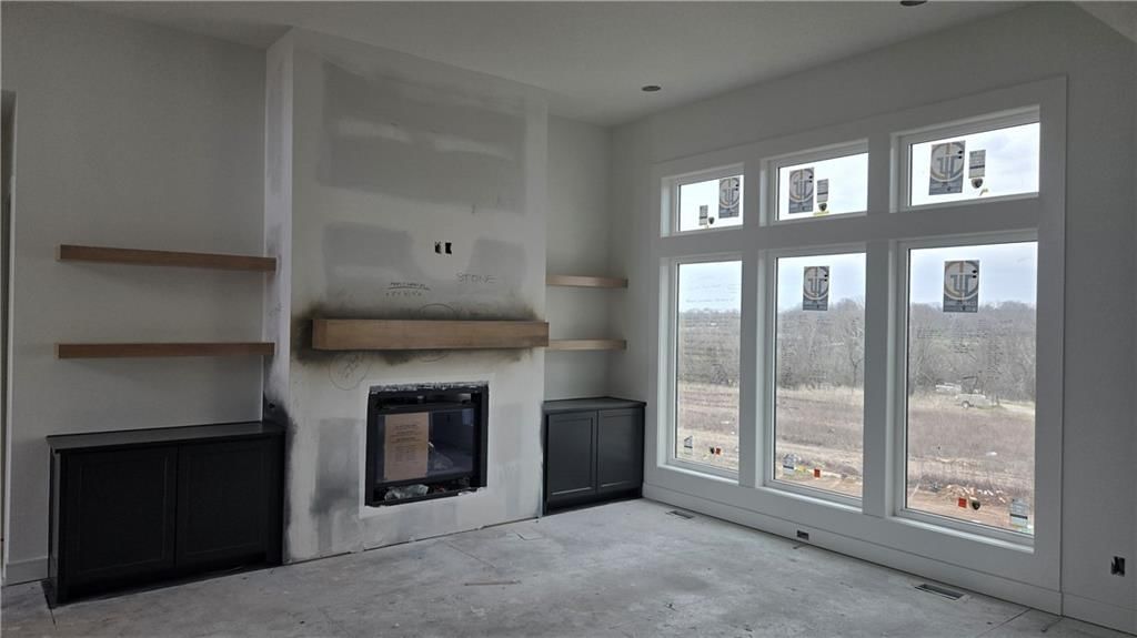 12211 W 184th Terrace — photo 9