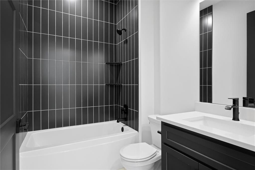 12211 W 184th Terrace — photo 44