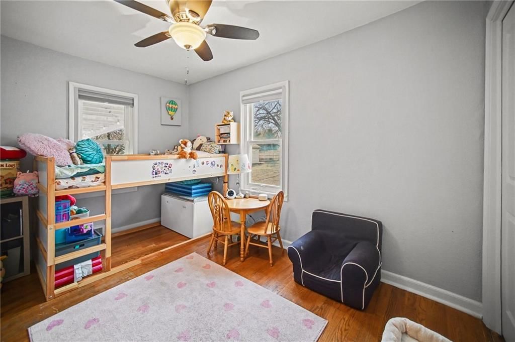 203 NE Green Street — photo 15