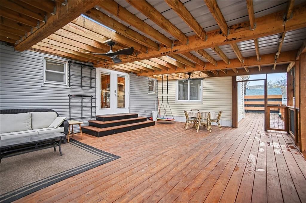 203 NE Green Street — photo 23