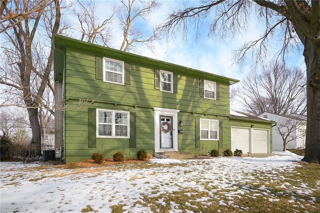 6000 W 101st Place, Overland Park, KS