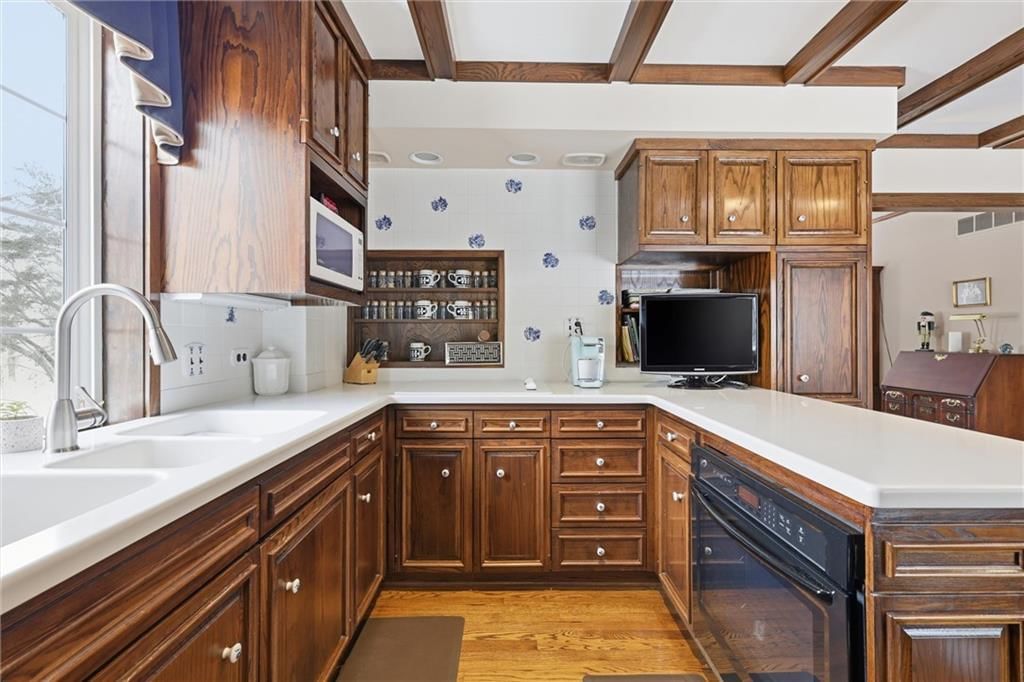 6834 Linden Street — photo 17