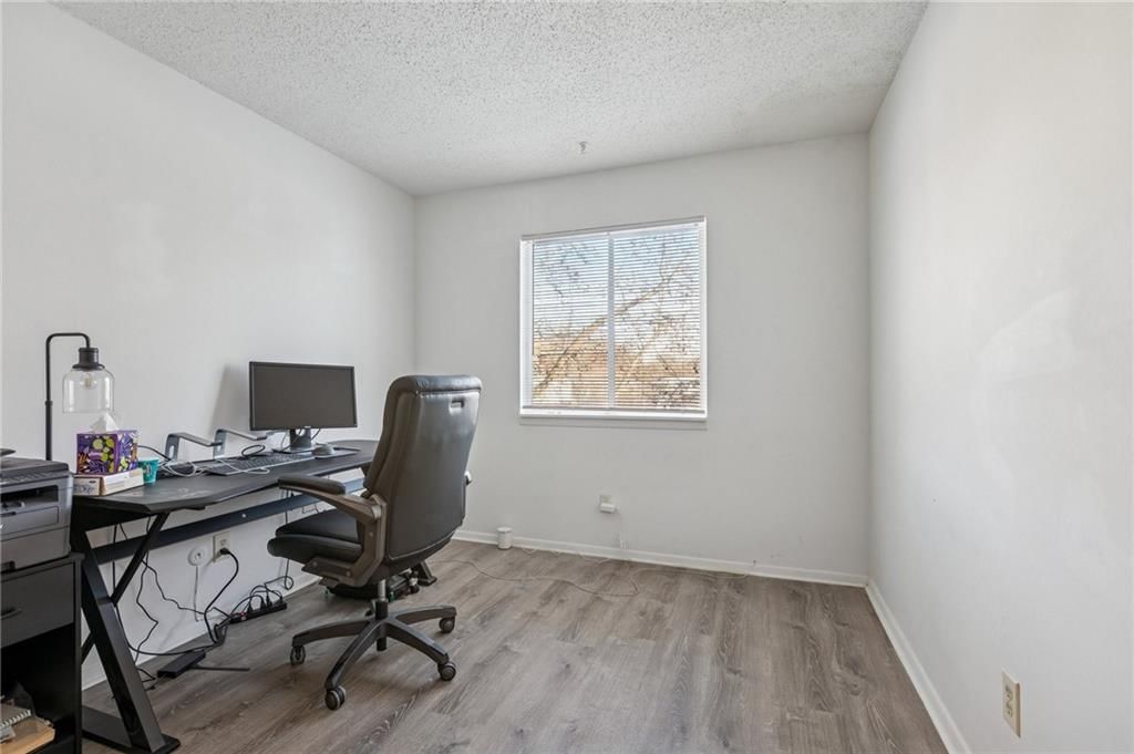 8715 Sycamore Avenue — photo 19