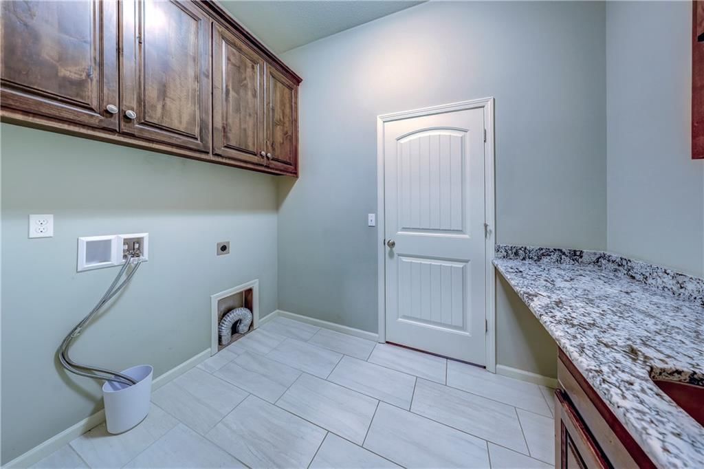 20501 W 112th Terrace — photo 9