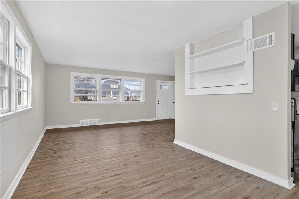 421 Limit Street — photo 6