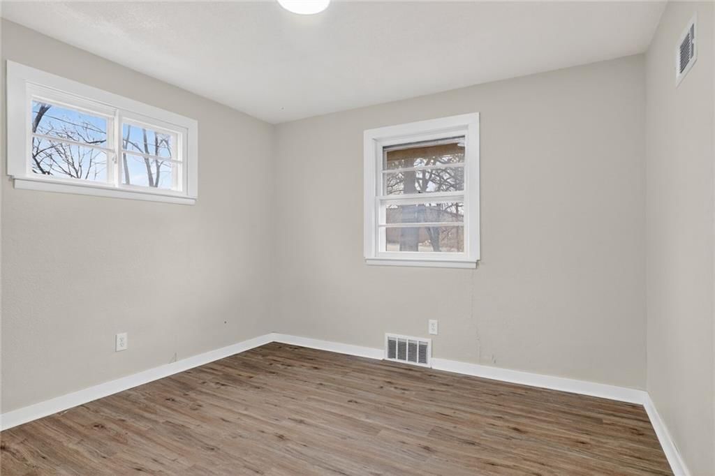 421 Limit Street — photo 11