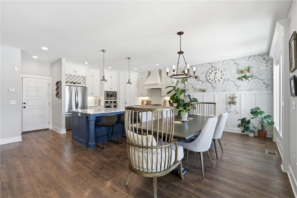 3904 SW Stoney Brook Drive — photo 3