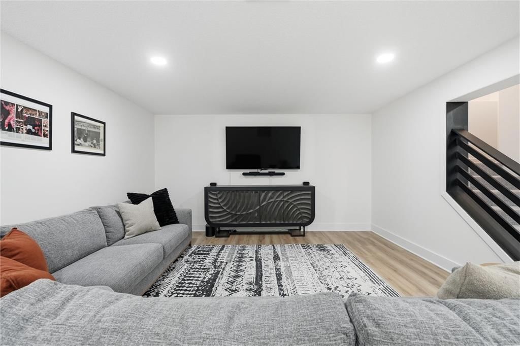 3904 SW Stoney Brook Drive — photo 32