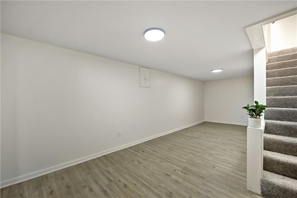13113 Herrick Avenue — photo 15