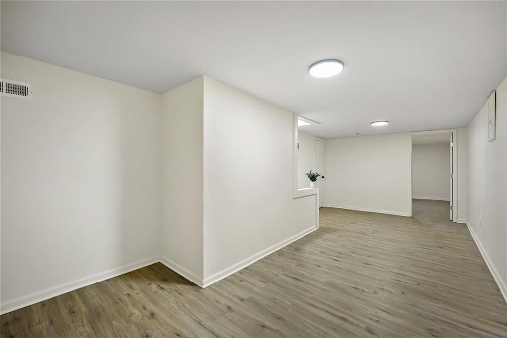 13113 Herrick Avenue — photo 16