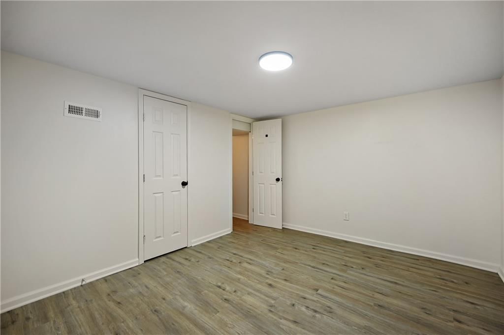 13113 Herrick Avenue — photo 17
