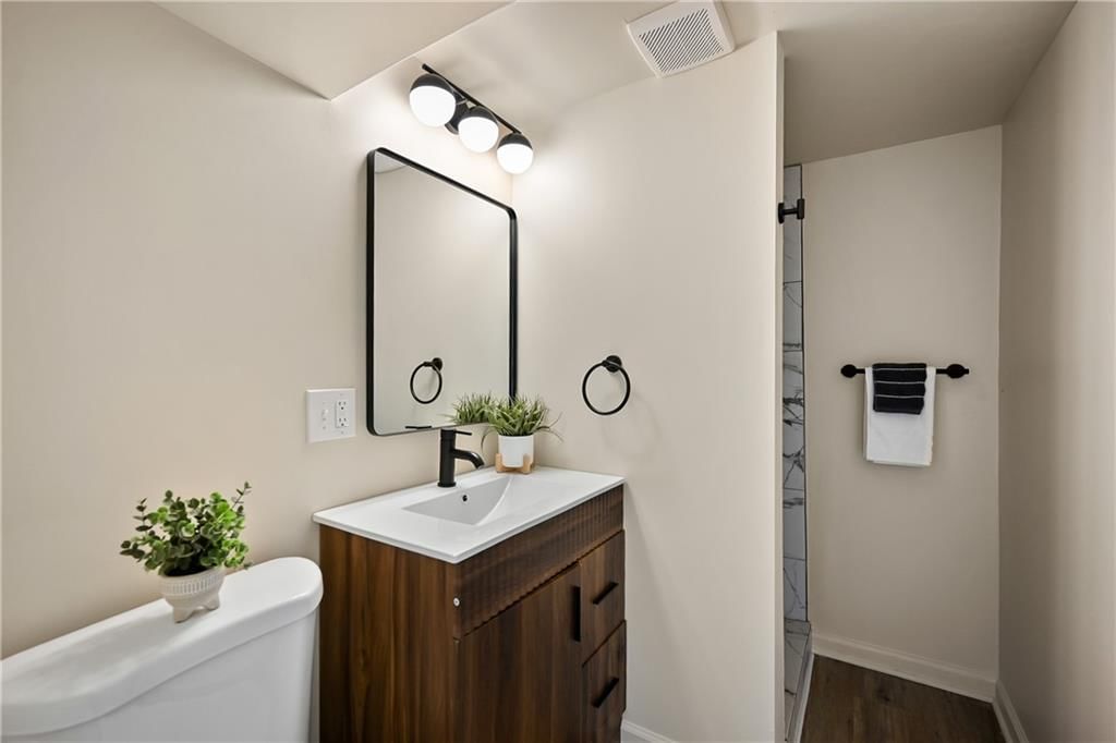 13113 Herrick Avenue — photo 18