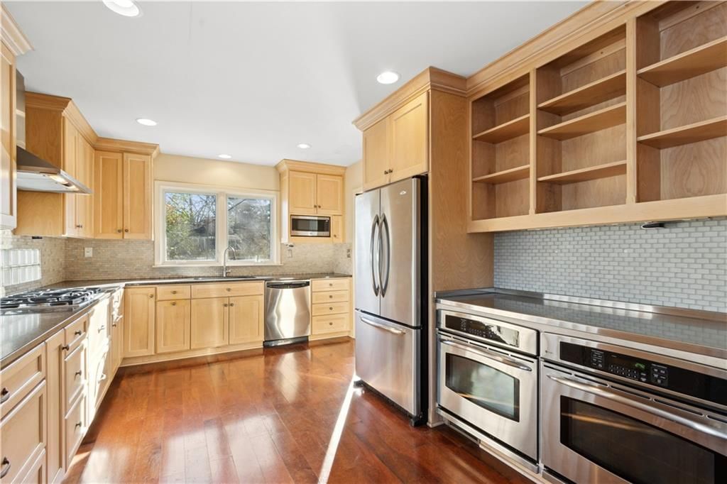 2515 W 65th Street — photo 9
