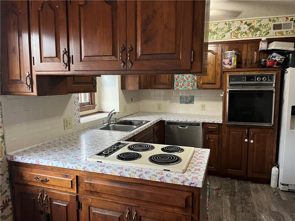 11907 W 49 Place — photo 4