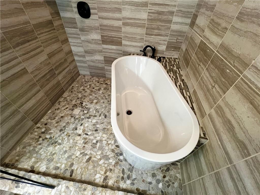 8987 Oak Country Lane — photo 38